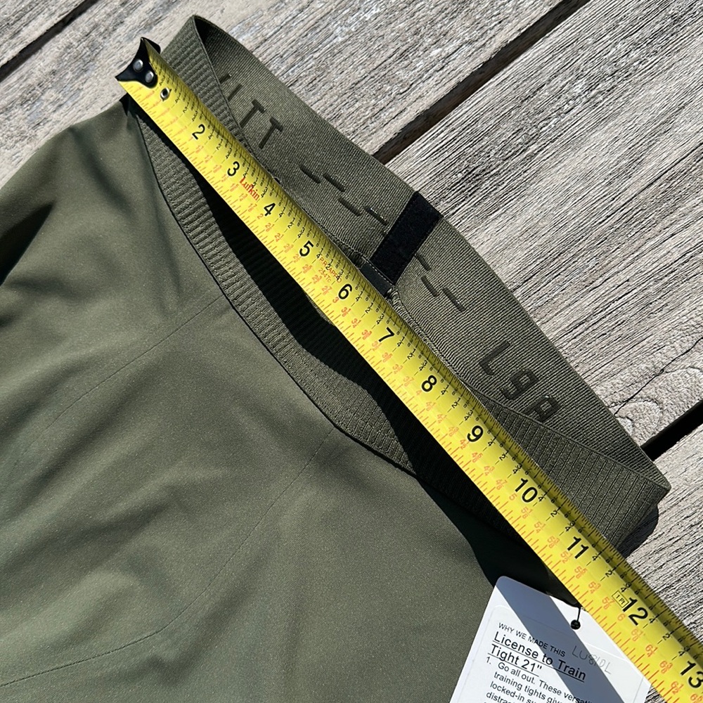 Lululemon License to Train Tight 21" Mens medium Olive NWT - Picture 4 of 5